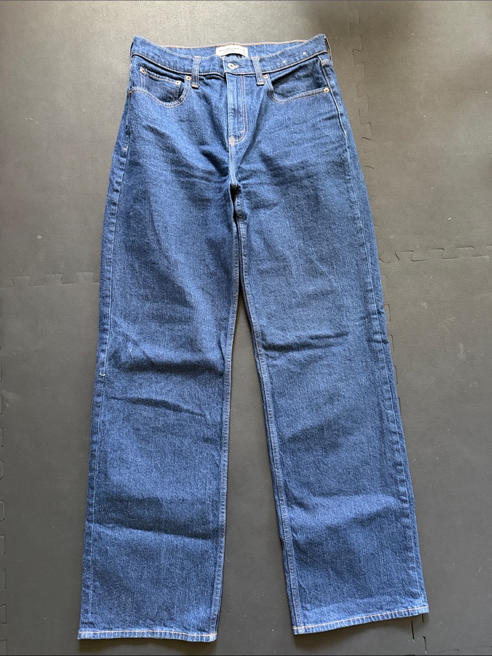 Abercrombie & Fitch High Rise 90’s Relaxed Straight Leg Jeans - Blue